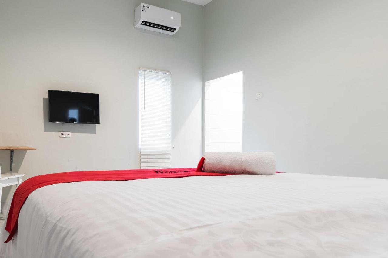 Reddoorz Plus Near Rs Usu Medan 2 Eksteriør billede