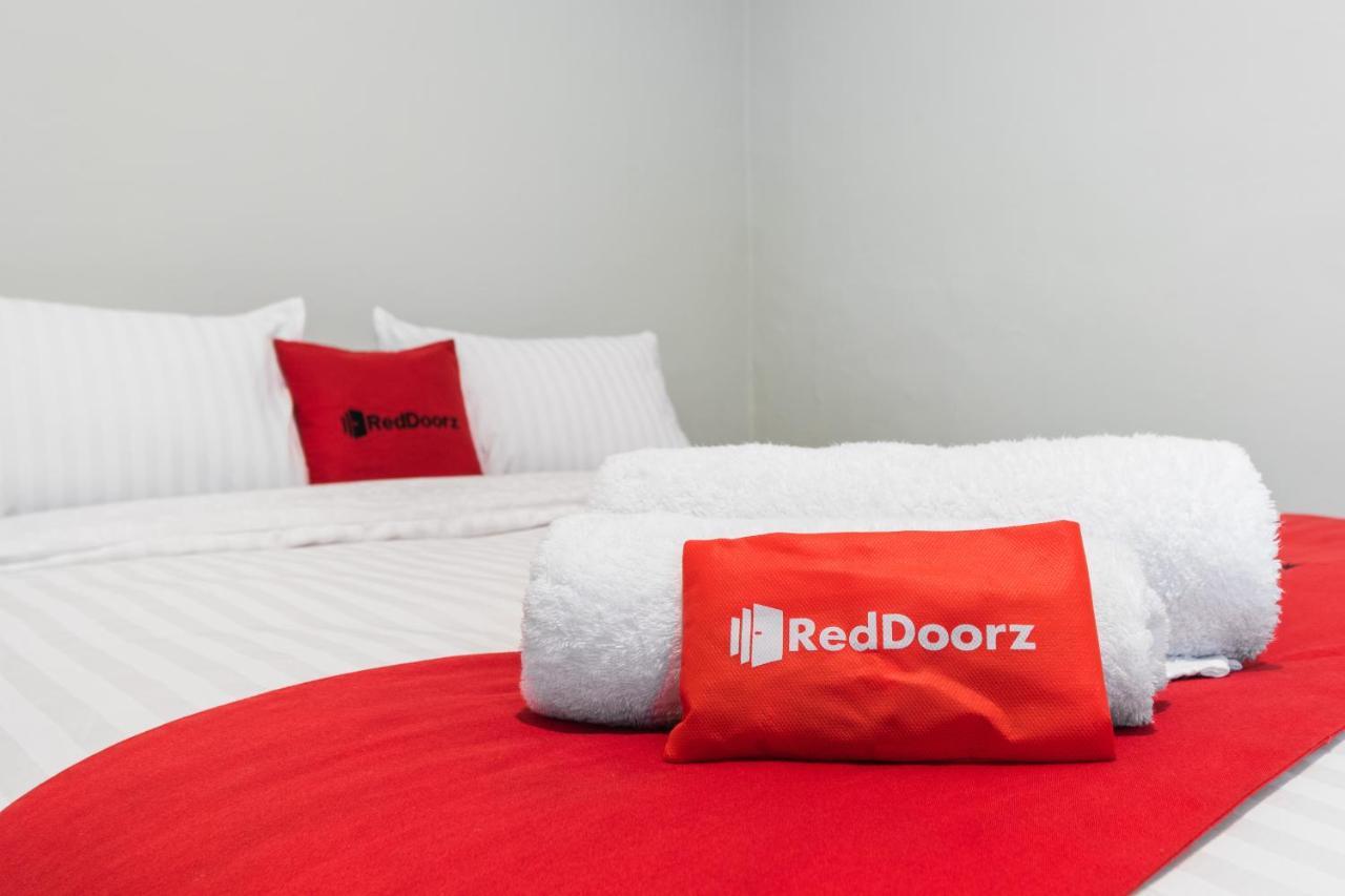 Reddoorz Plus Near Rs Usu Medan 2 Eksteriør billede