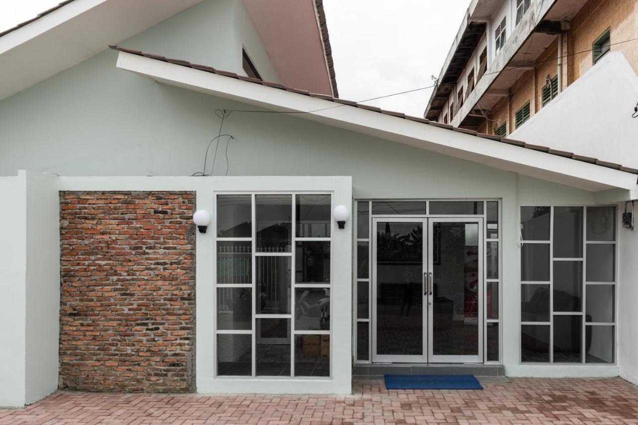 Reddoorz Plus Near Rs Usu Medan 2 Eksteriør billede