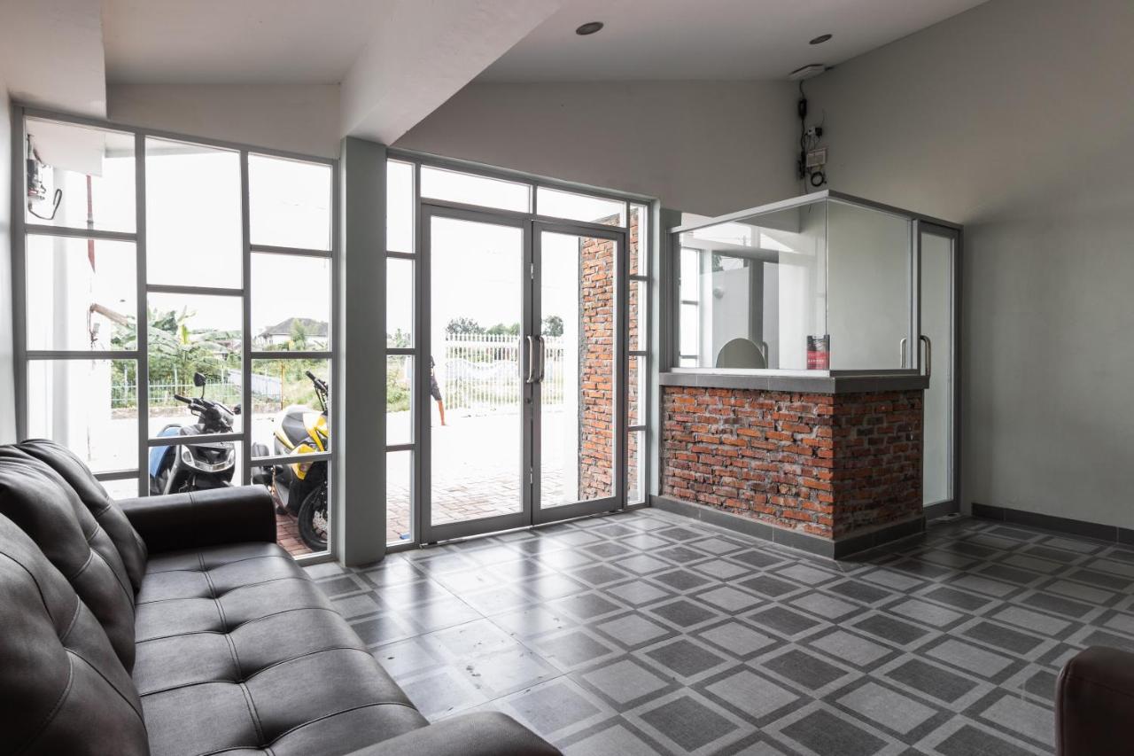 Reddoorz Plus Near Rs Usu Medan 2 Eksteriør billede