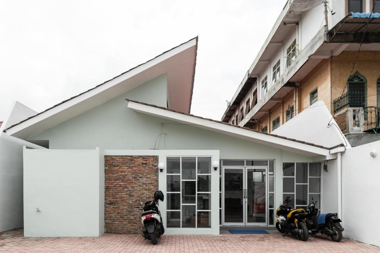 Reddoorz Plus Near Rs Usu Medan 2 Eksteriør billede